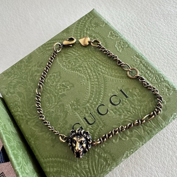 NEW GUCCI Lion Head Gold-toned Bracelet 100% Authentic - Picture 6 of 7